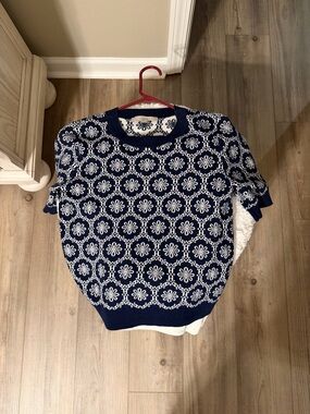 LOFT Navy and White Floral Medallion Knit Top